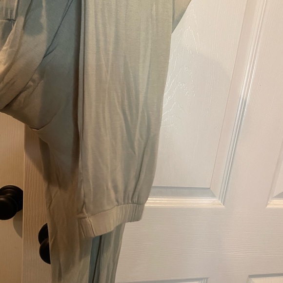 Elan Jumper Green V Neck - Picture 6 of 12